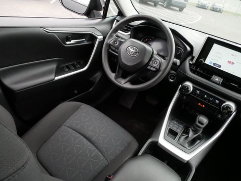 Certified 2025 Toyota RAV4 XLE image 9
