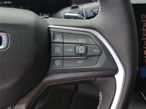 New 2026 Jeep Grand Cherokee L Limited AWD/4WD image 31