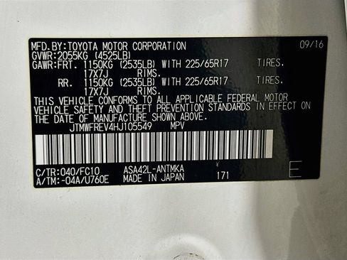Used 2017 Toyota RAV4 XLE FWD image 37