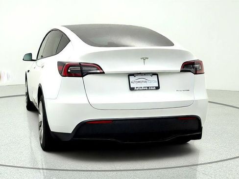 Used 2023 Tesla Model Y Long Range AWD/4WD image 6