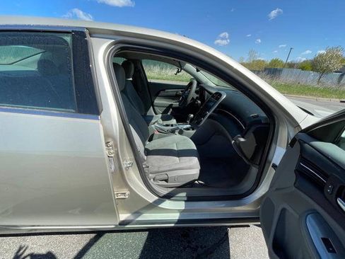 Used 2015 Chevrolet Malibu LS FWD image 29