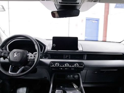 Certified 2023 Honda Pilot EX-L image 18