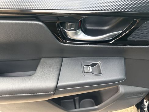 Used 2025 Honda CR-V EX-L image 32