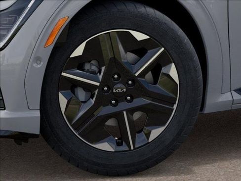 New 2025 Kia EV6 GT-Line image 9