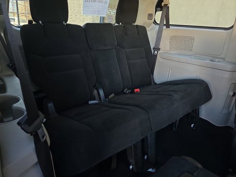 Used 2016 Dodge Grand Caravan SE w/ Quick Order Package 29E SE image 29