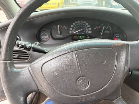 Used 2003 Buick Century Custom image 9