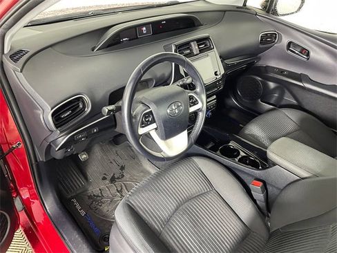 Used 2018 Toyota Prius Prime Plus image 3