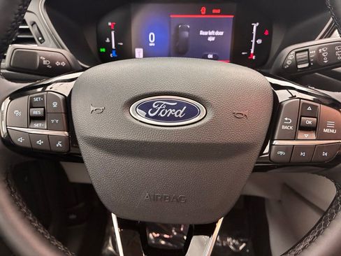 New 2026 Ford Escape SE w/ Class II Trailer Tow Package image 24