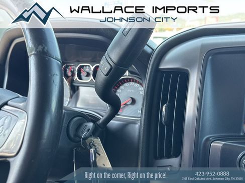 Used 2015 GMC Sierra 2500 SLT w/ Duramax Plus Package AWD/4WD image 18