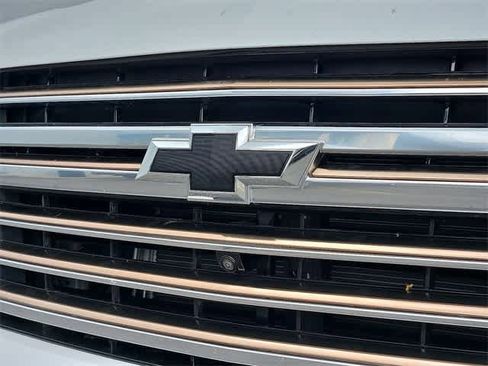 Certified 2024 Chevrolet Suburban High Country w/ Advanced Technology Package image 37