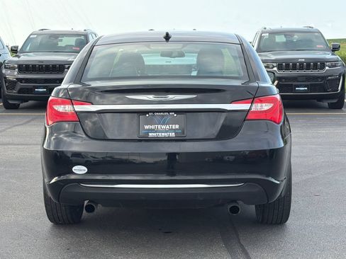 Used 2012 Chrysler 200 Limited FWD image 20