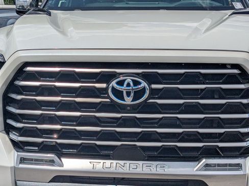 Used 2022 Toyota Tundra Capstone AWD/4WD image 12