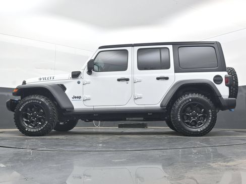 Used 2023 Jeep Wrangler Unlimited w/ 8.4" Radio Group AWD/4WD image 30
