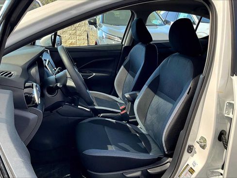 Certified 2025 Nissan Versa SV w/ Trunk Package FWD image 15