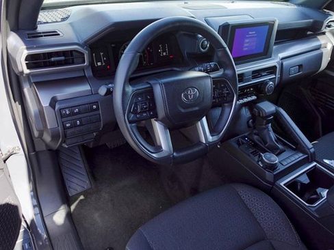 Certified 2025 Toyota 4Runner SR5 AWD/4WD image 10
