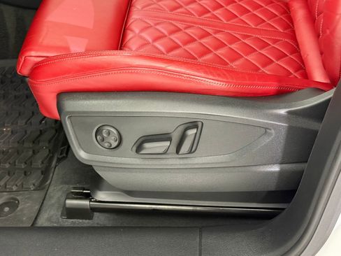 Used 2023 Audi SQ5 Premium Plus w/ Premium Plus Package image 15