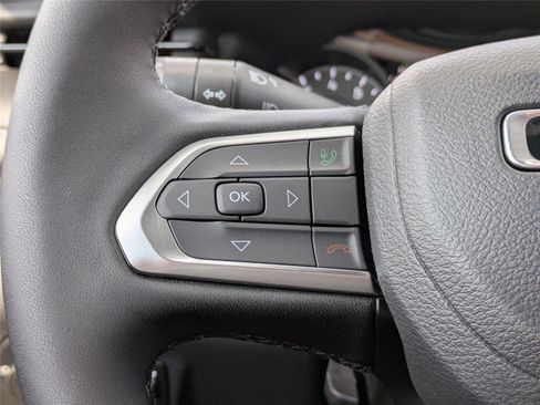 New 2026 Jeep Compass Latitude AWD/4WD image 25