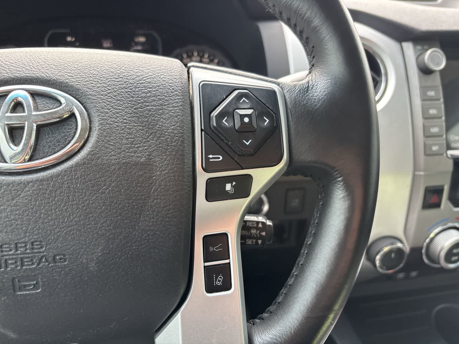Used 2020 Toyota Tundra Limited w/ Limited Premium Package AWD/4WD image 10
