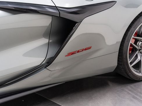 Used 2024 Chevrolet Corvette Z06 RWD image 34