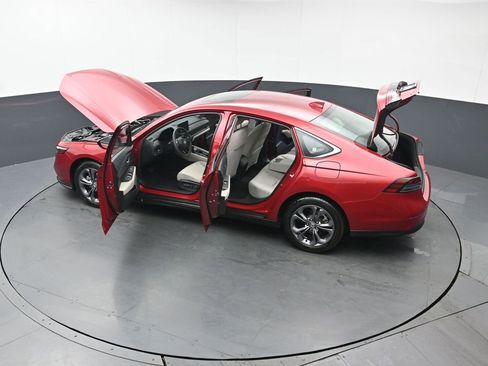 Certified 2023 Honda Accord EX image 47