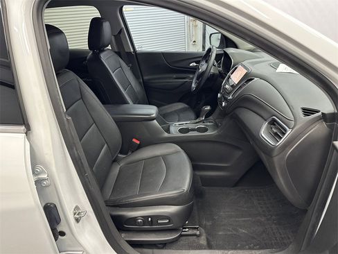 Used 2020 Chevrolet Equinox Premier image 15