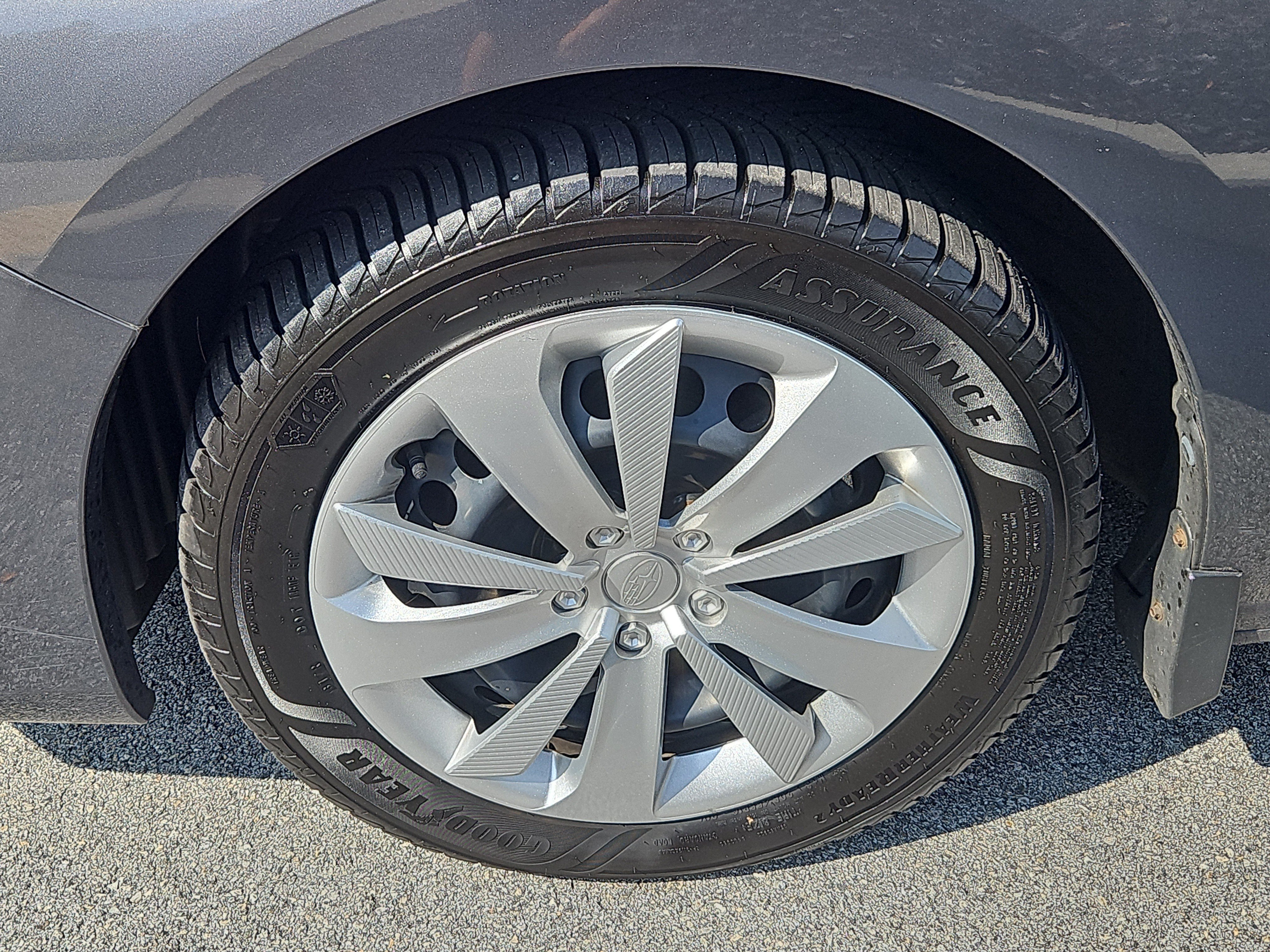 Used 2018 Subaru Impreza 2.0i AWD/4WD image 4