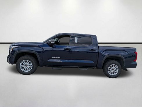 Used 2023 Toyota Tundra SR5 w/ SR5 Convenience Package AWD/4WD image 7