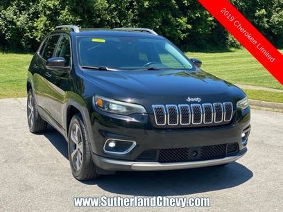Used 2019 Jeep Cherokee Limited w/ Technology Group
