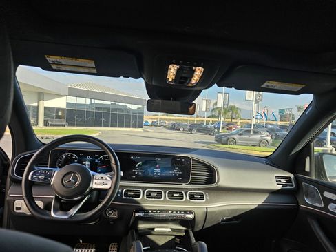 Used 2023 Mercedes-Benz GLE 450 4MATIC image 9