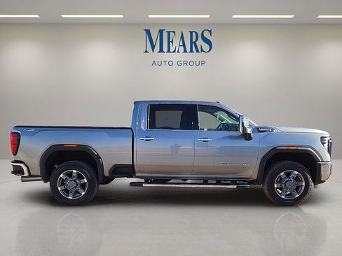 Used 2025 GMC Sierra 2500 SLT w/ SLT Premium Package image 6