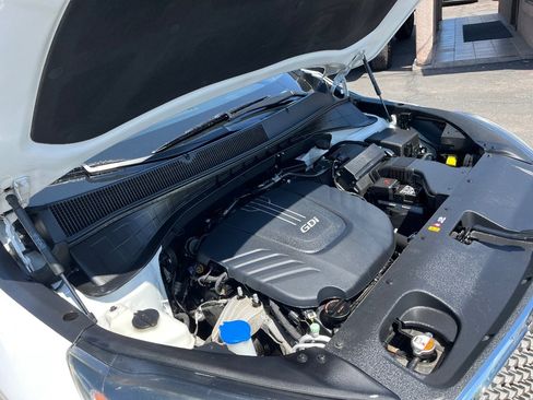 Used 2017 Kia Sorento SX image 45