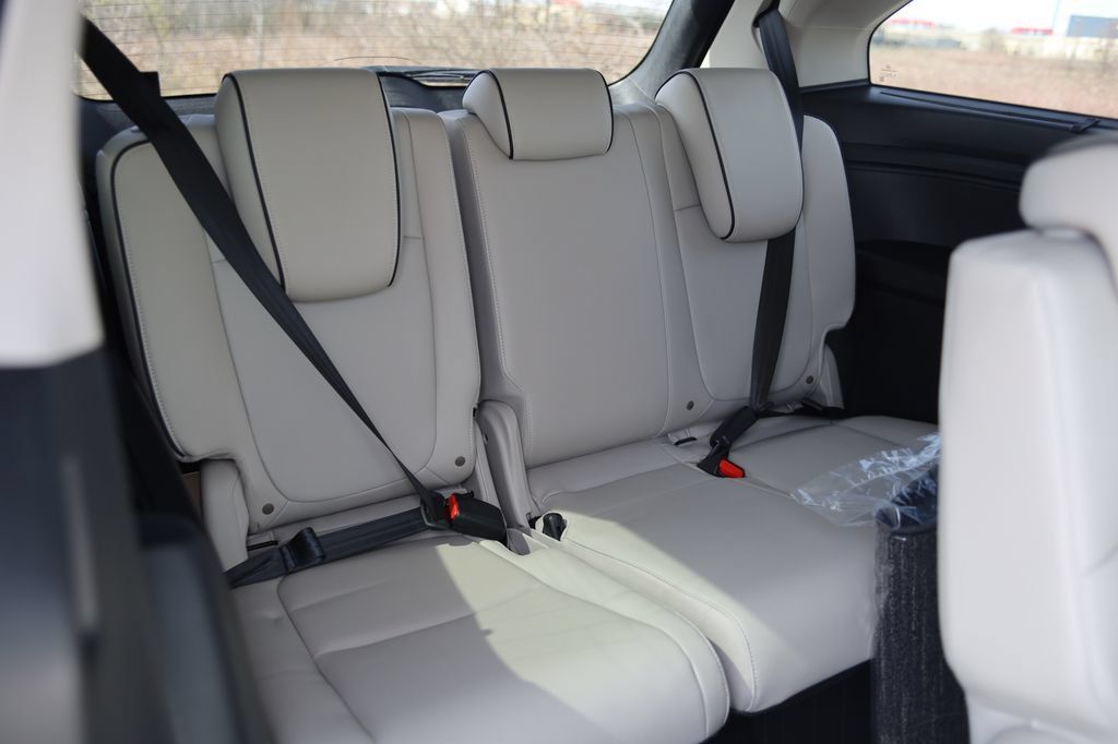 New 2027 Honda Odyssey Touring image 37