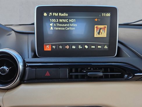 Used 2017 MAZDA MX-5 Miata RF Grand Touring image 18