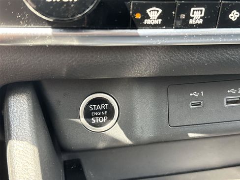 Used 2023 Nissan Rogue SV AWD/4WD image 25