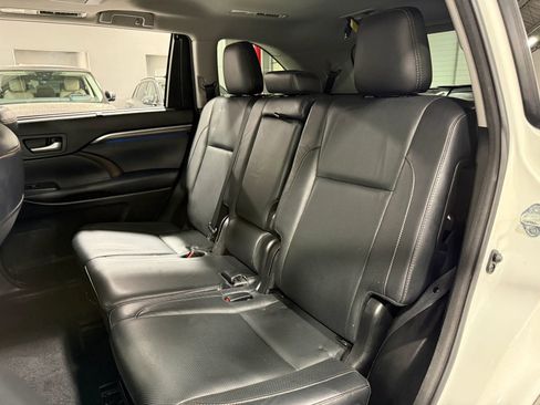 Used 2018 Toyota Highlander Limited AWD/4WD image 67