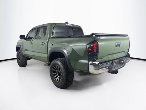 Used 2021 Toyota Tacoma TRD Off-Road AWD/4WD image 28
