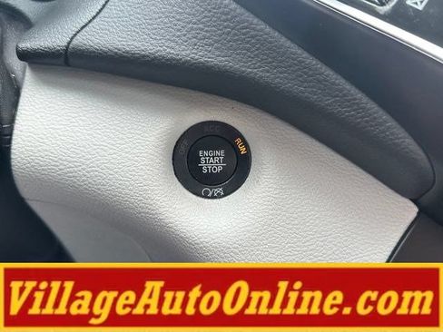 Used 2021 Jeep Cherokee Latitude Lux FWD image 26