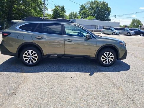 Used 2020 Subaru Outback Premium AWD/4WD image 9