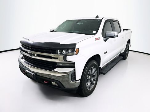 Used 2020 Chevrolet Silverado 1500 LT w/ Texas Edition image 3