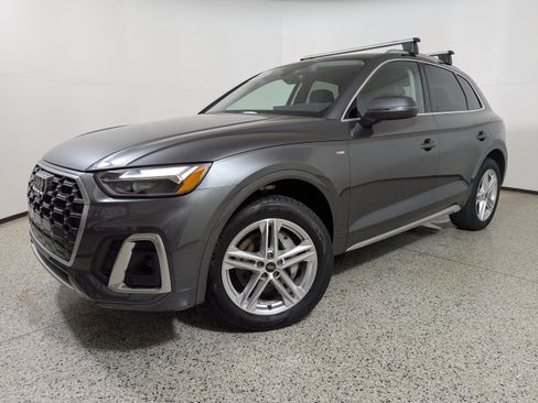Certified 2025 Audi Q5 e Premium Plus w/ Premium Plus Package image 18