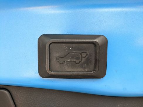 Used 2019 Toyota RAV4 XLE Premium image 13