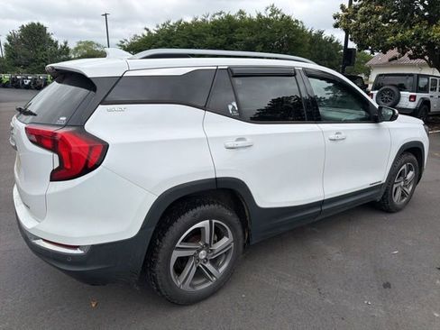 Used 2018 GMC Terrain SLT w/ Preferred Package AWD/4WD image 3