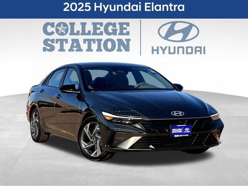 Used 2025 Hyundai Elantra Sport w/ Cargo Package FWD image 1