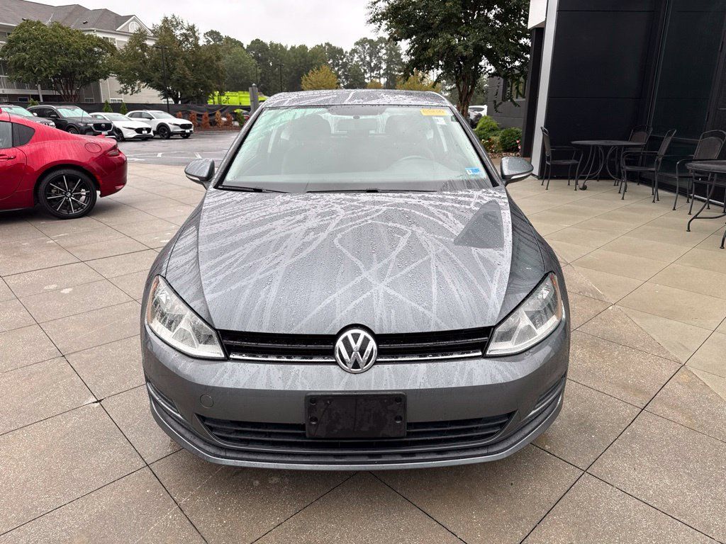 Used 2015 Volkswagen Golf S FWD image 2