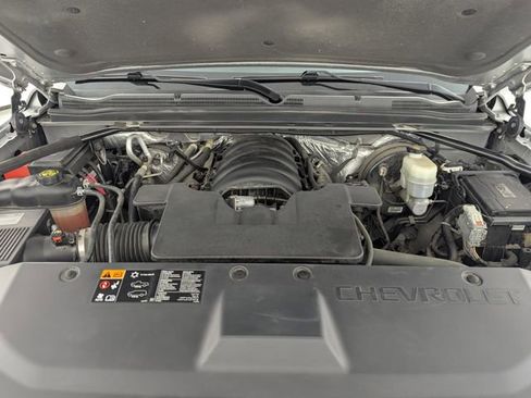 Used 2016 Chevrolet Suburban LTZ image 9