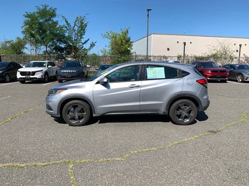 Used 2022 Honda HR-V LX image 2