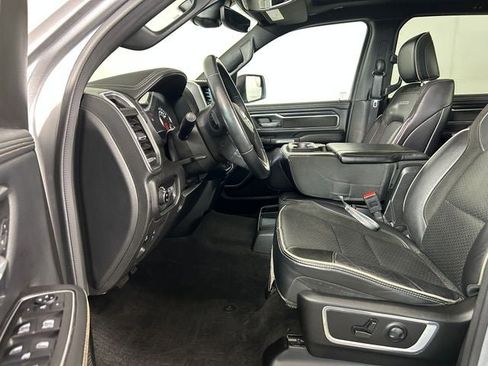 Used 2023 RAM 1500 Laramie AWD/4WD image 12