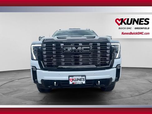 New 2026 GMC Sierra 3500 Denali Ultimate AWD/4WD image 12