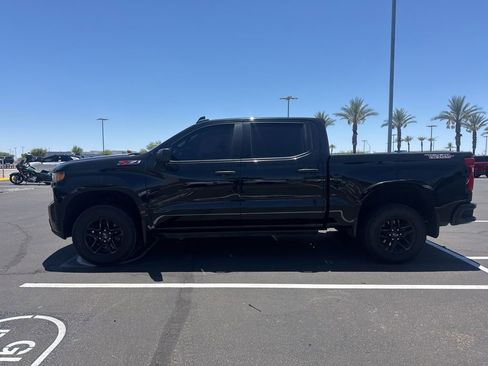 Used 2019 Chevrolet Silverado 1500 Custom Trail Boss w/ Custom Convenience Package AWD/4WD image 3