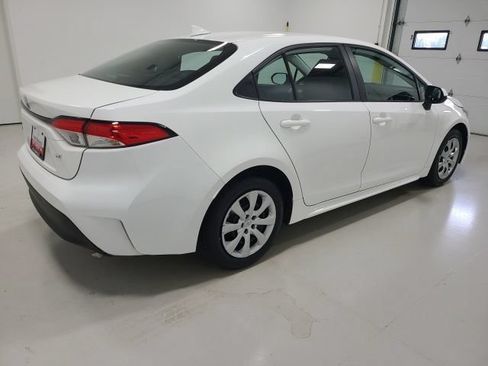 Used 2023 Toyota Corolla LE FWD image 6